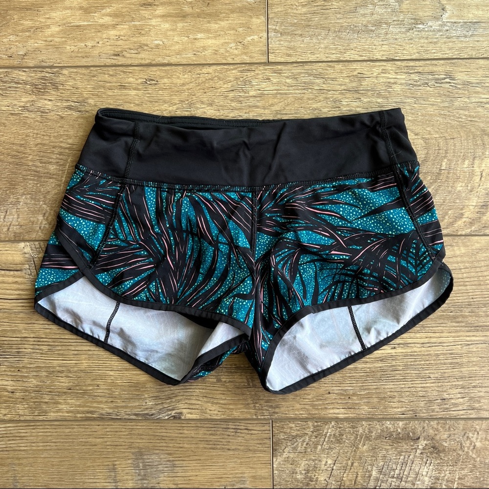 Lululemon Run Times Shorts - Blue/Black Patterned